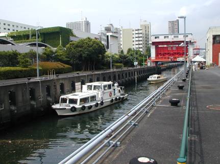 「首都東京にパナマ運河？発見」の写真1